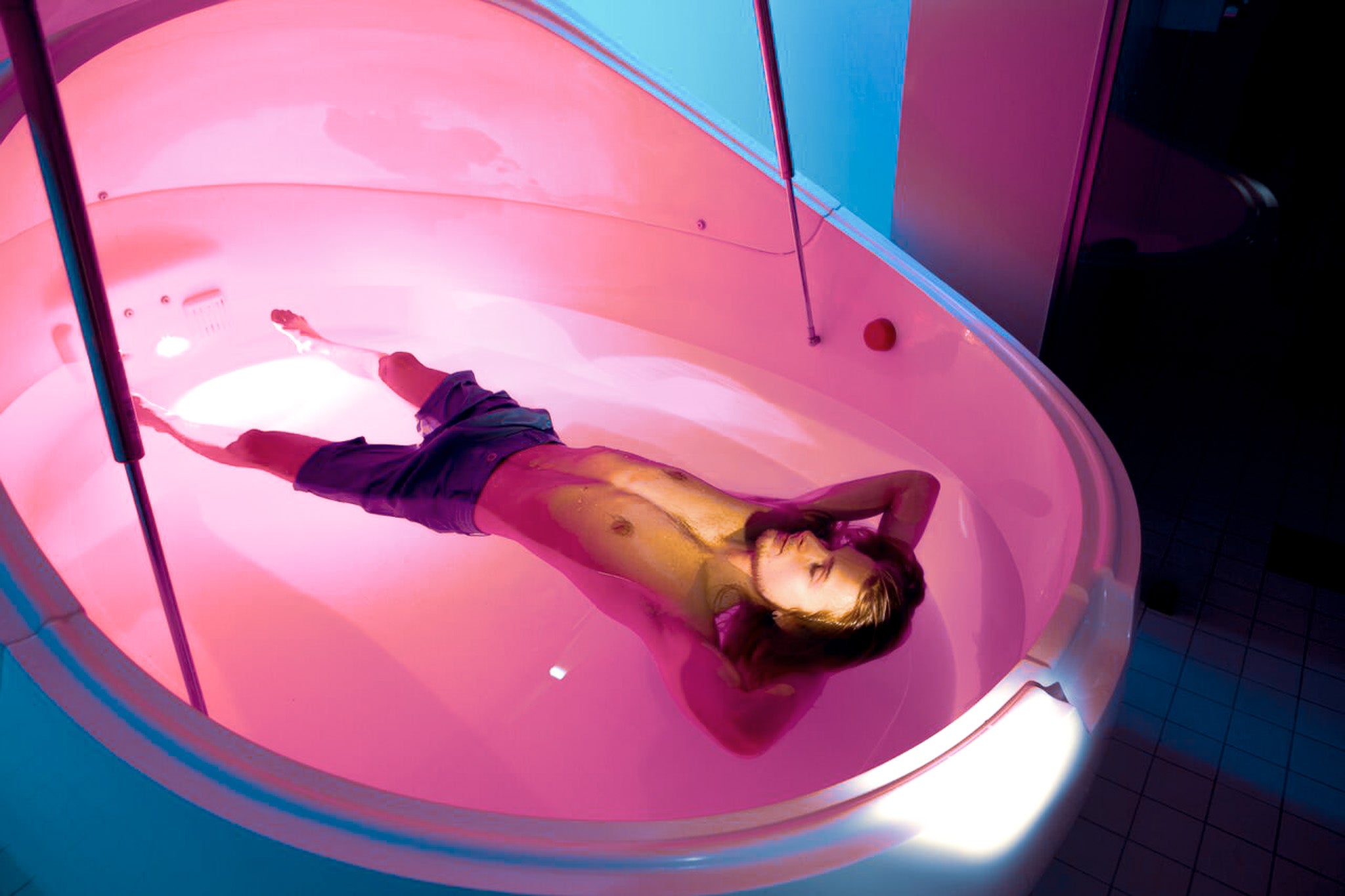 Vmax Float Pod: Elevate Relaxation with the Ultimate Sensory Deprivation Tank