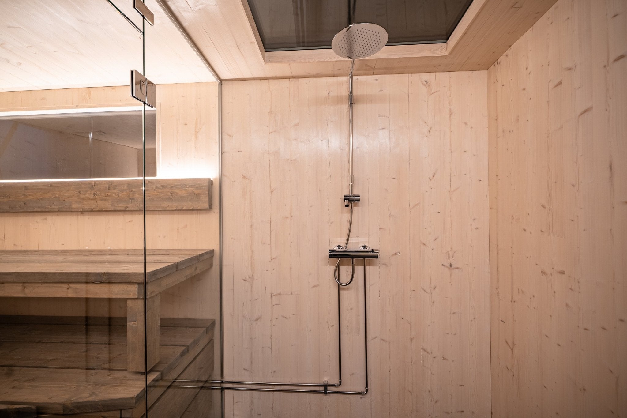 Ripavi Sointu Finnish Outdoor Sauna – Luxury 8-Person Sauna with Shower & Skylight-Ripavi-InHouse Wellness