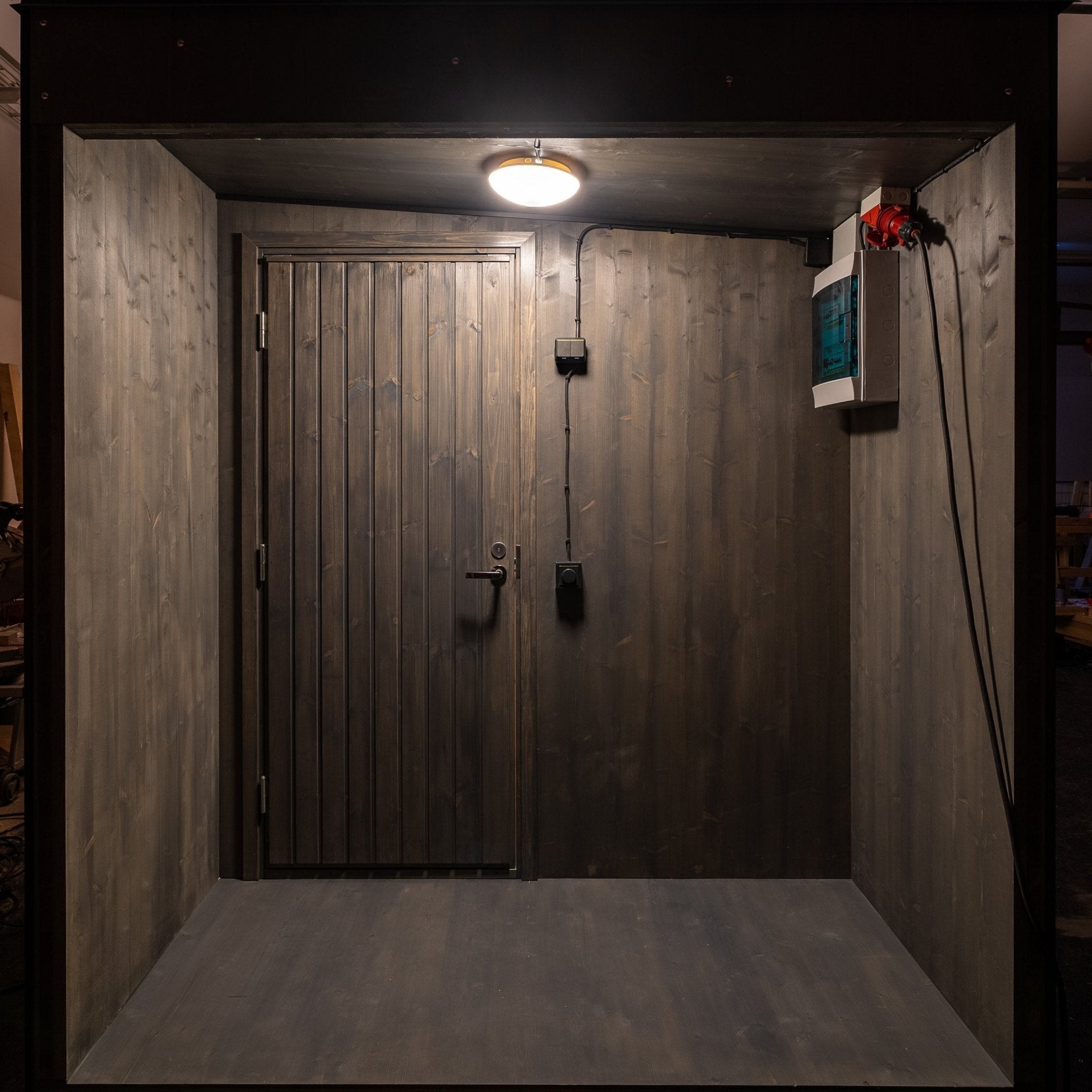 Ripavi Sointu Finnish Outdoor Sauna – Luxury 8-Person Sauna with Shower & Skylight-Ripavi-InHouse Wellness
